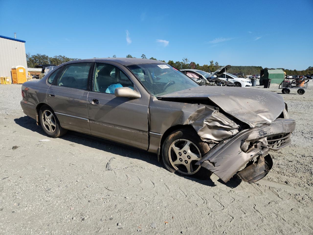 1999 TOYOTA Avalon