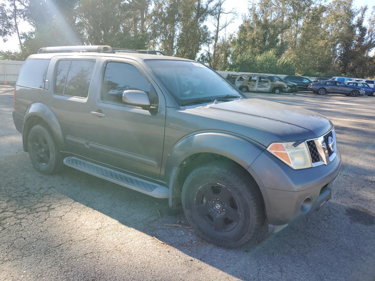 2005 NISSAN PATHFINDER