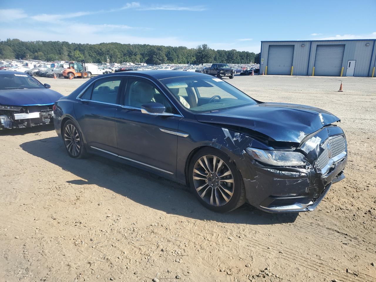 2017 LINCOLN Continental
