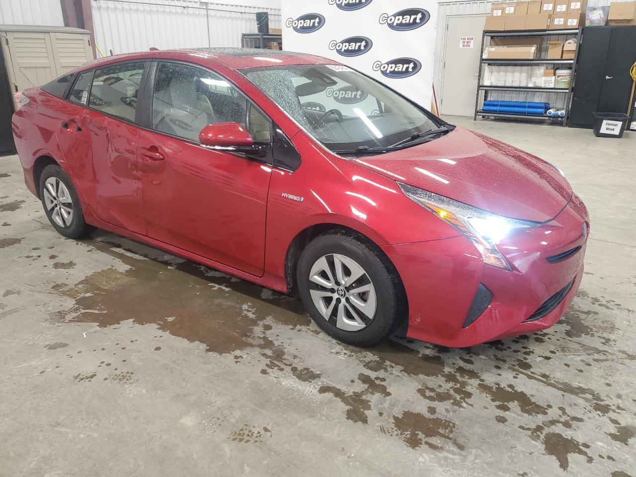 2016 TOYOTA PRIUS