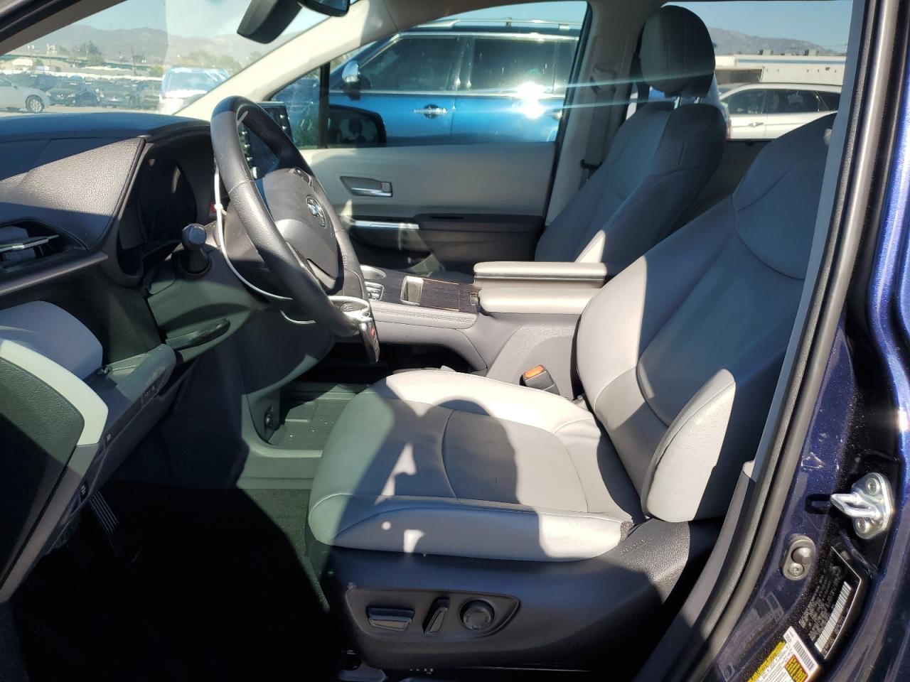2022 TOYOTA SIENNA