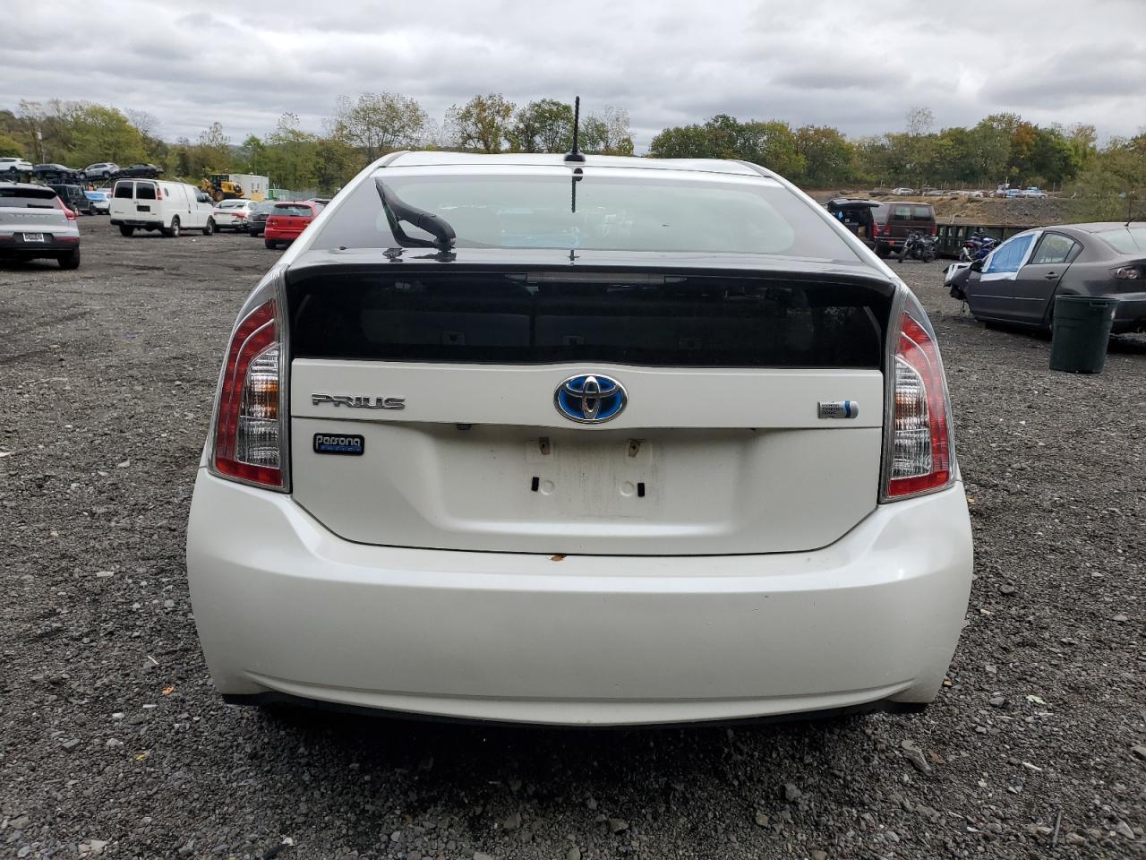 2015 TOYOTA PRIUS