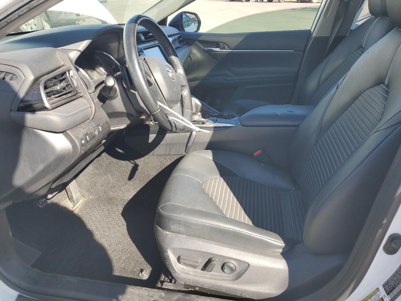 2019 TOYOTA CAMRY