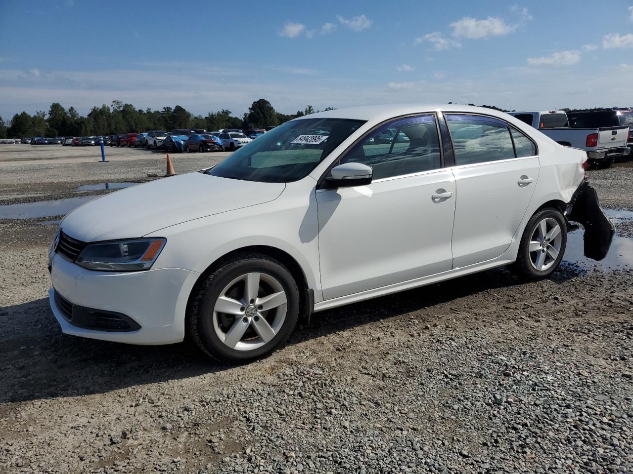 2013 VOLKSWAGEN JETTA