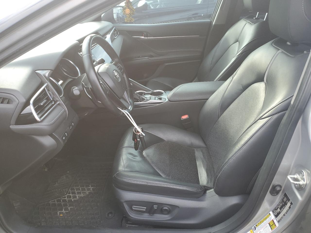 2018 TOYOTA CAMRY