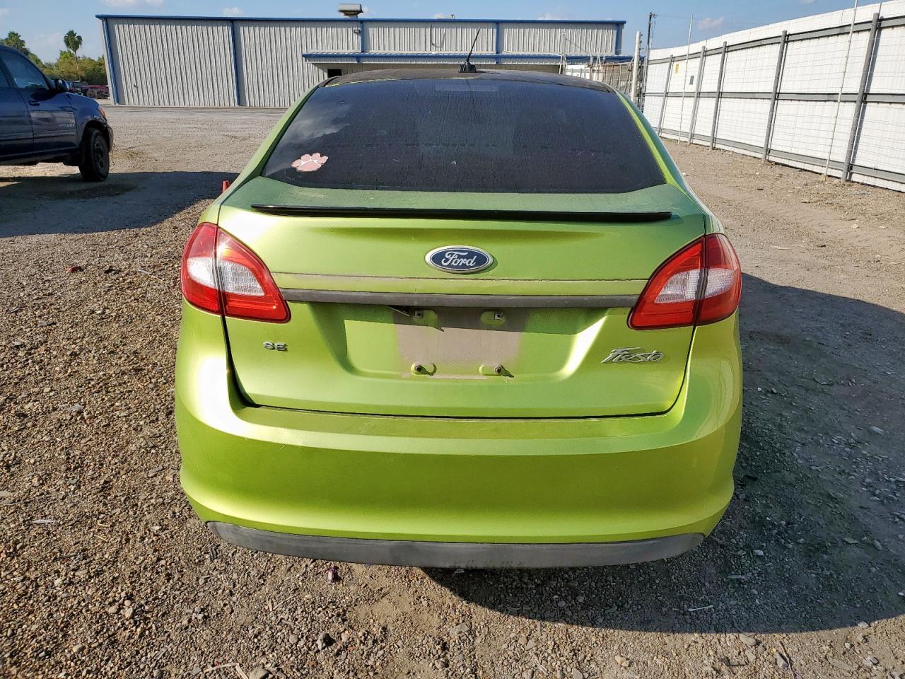 2011 FORD Fiesta