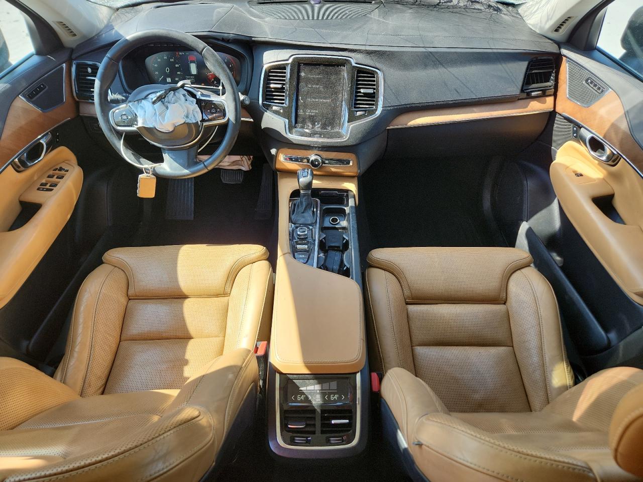 2016 VOLVO XC90