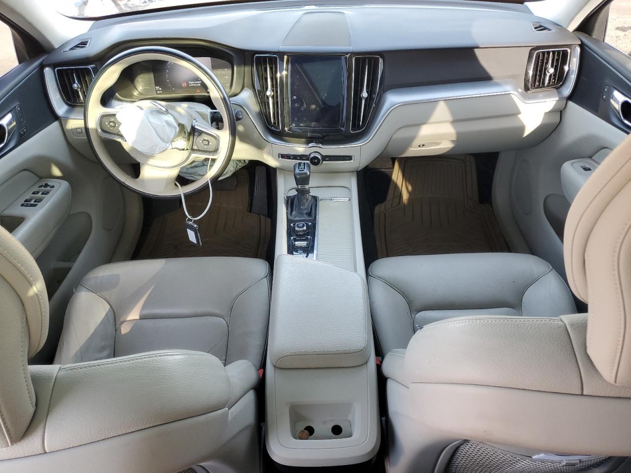 2019 VOLVO XC60