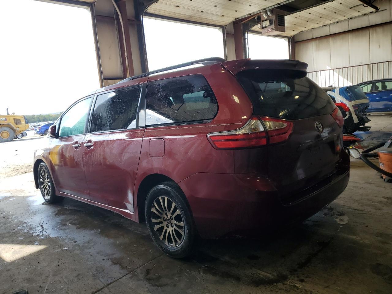 2019 TOYOTA SIENNA