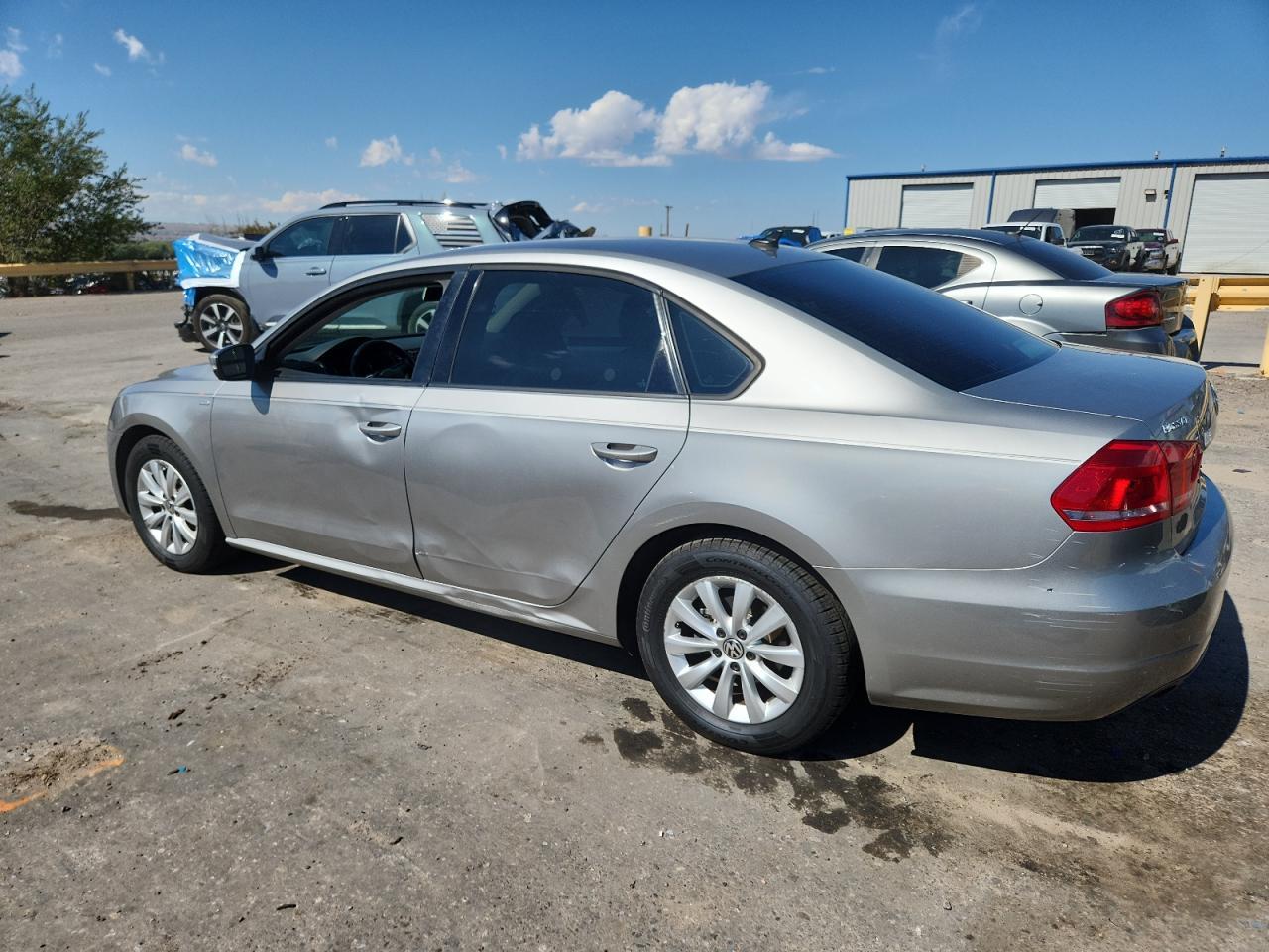2014 VOLKSWAGEN Passat