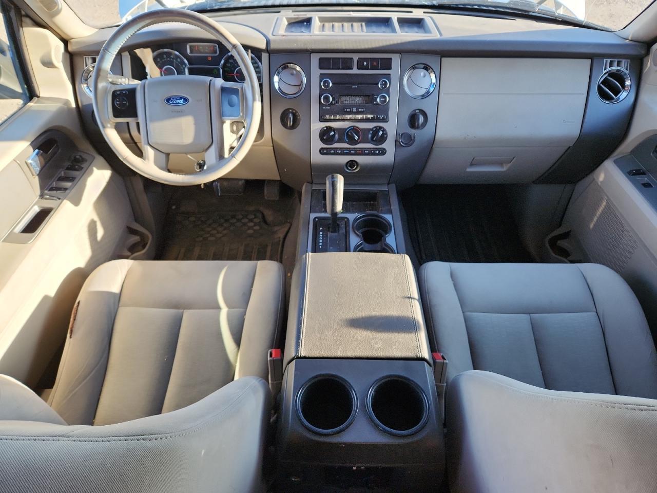 2010 FORD Expedition