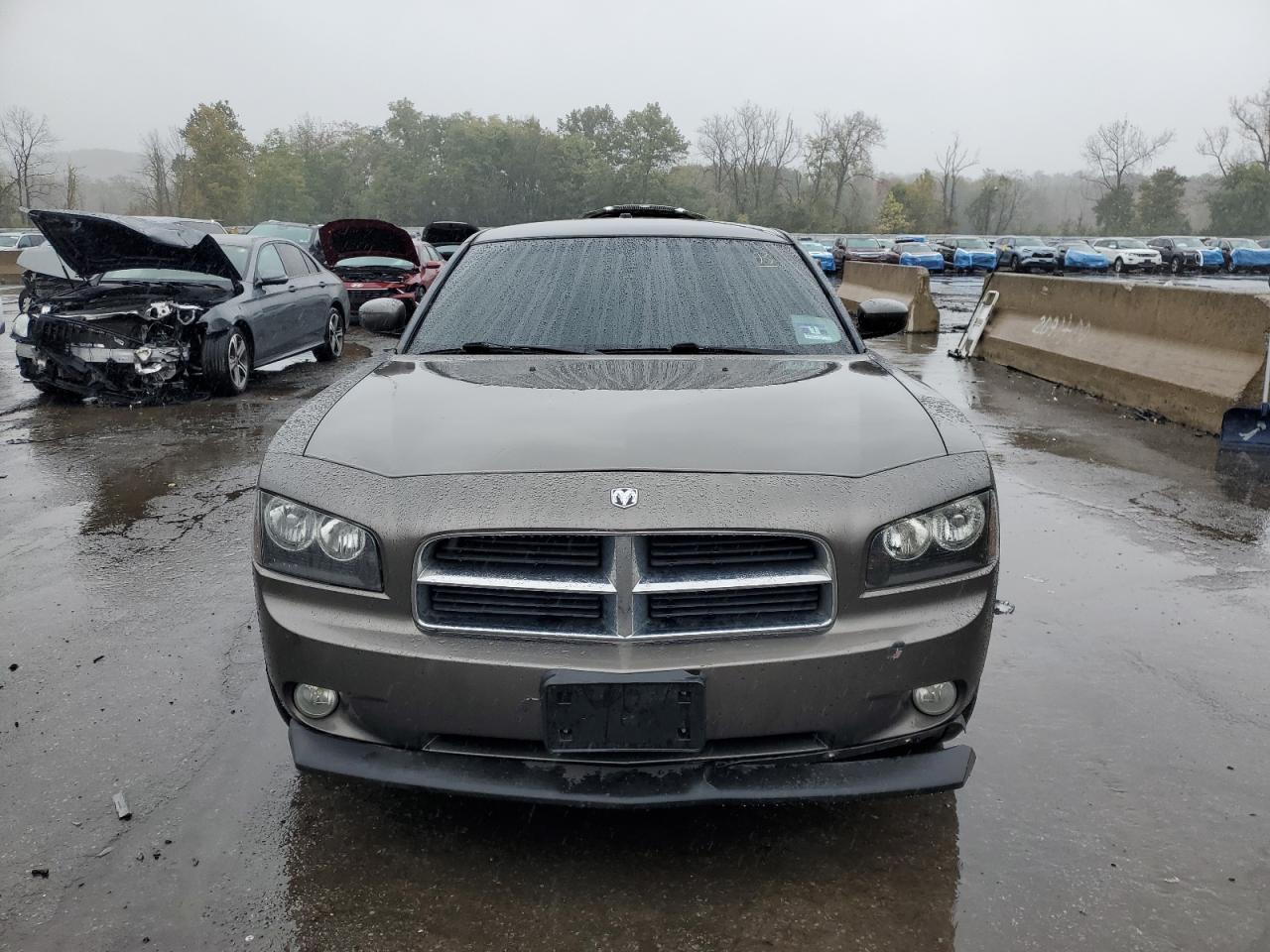 2010 DODGE CHARGER