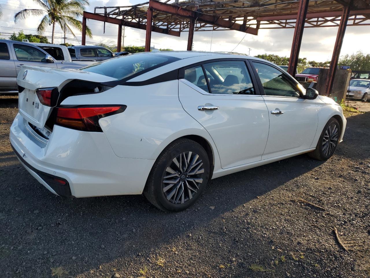2025 NISSAN ALTIMA