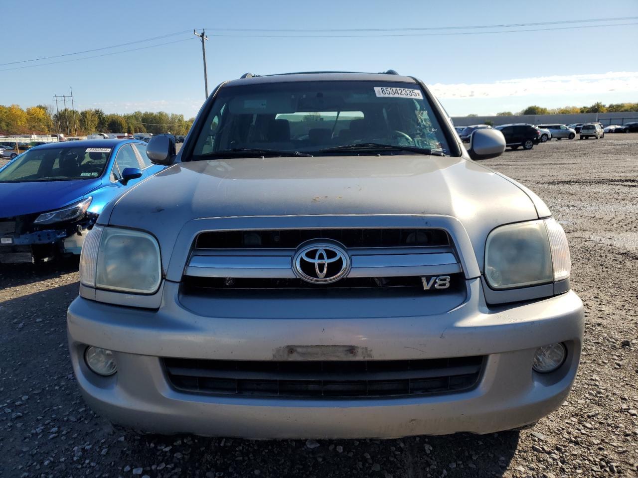 2005 TOYOTA Sequoia