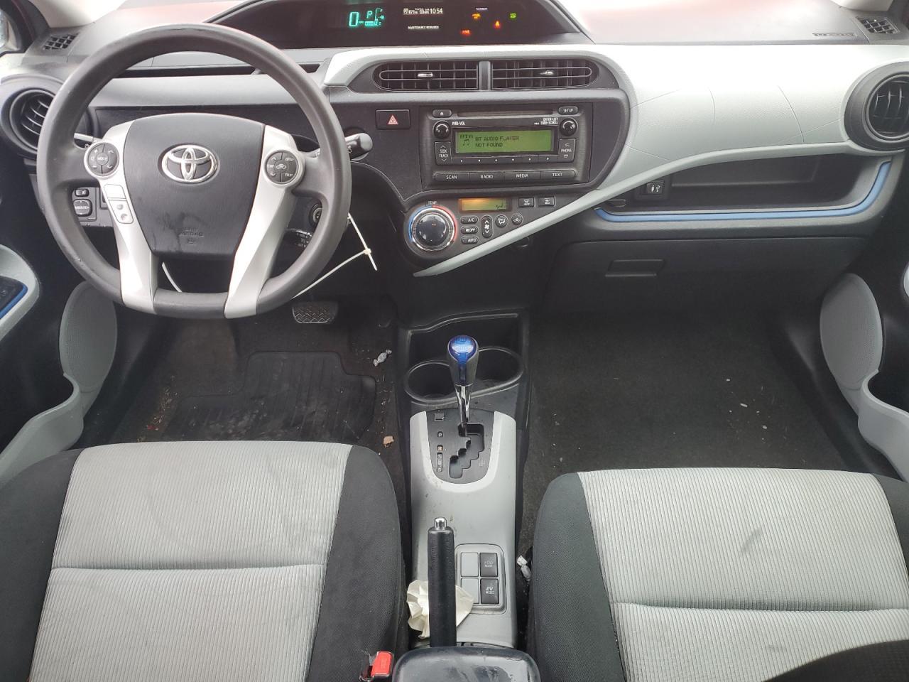 2012 TOYOTA Prius c