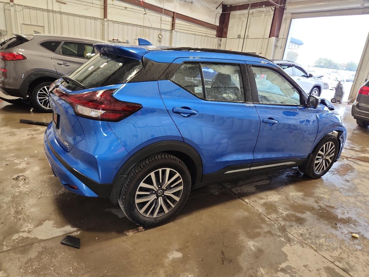 2021 NISSAN KICKS