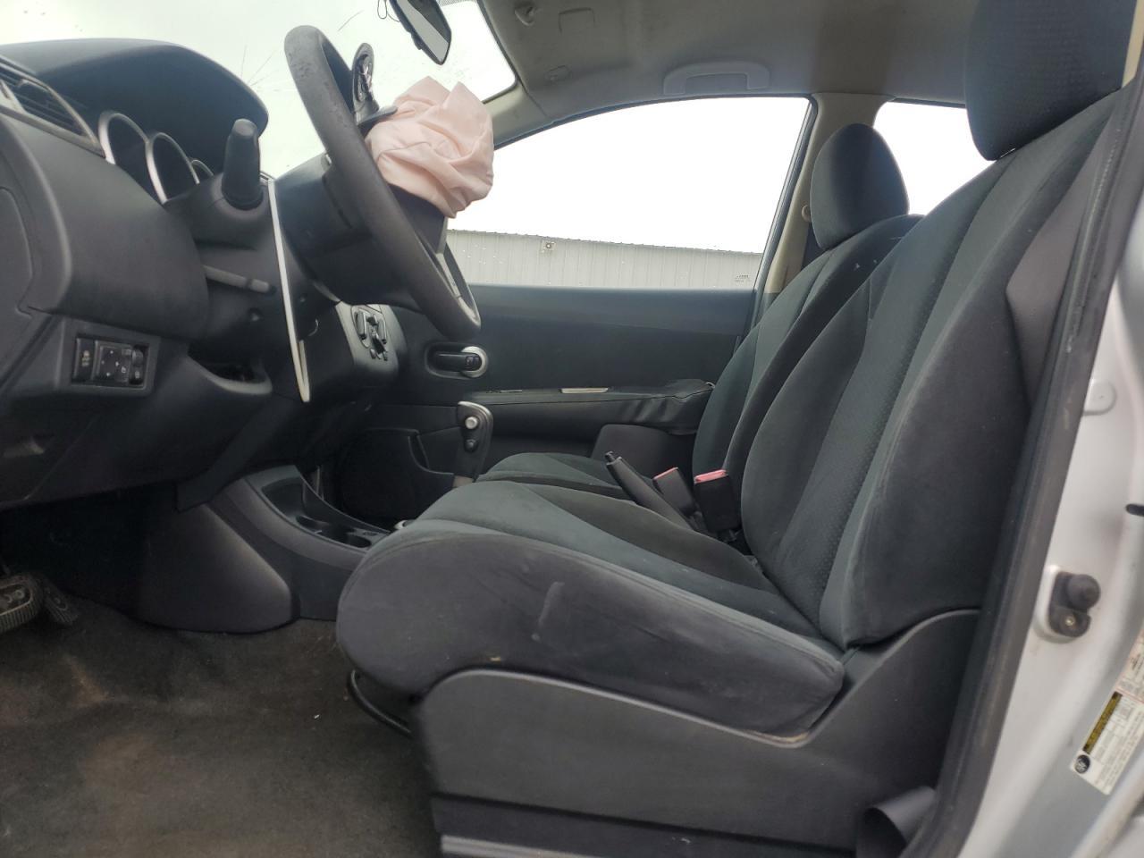 2010 NISSAN VERSA