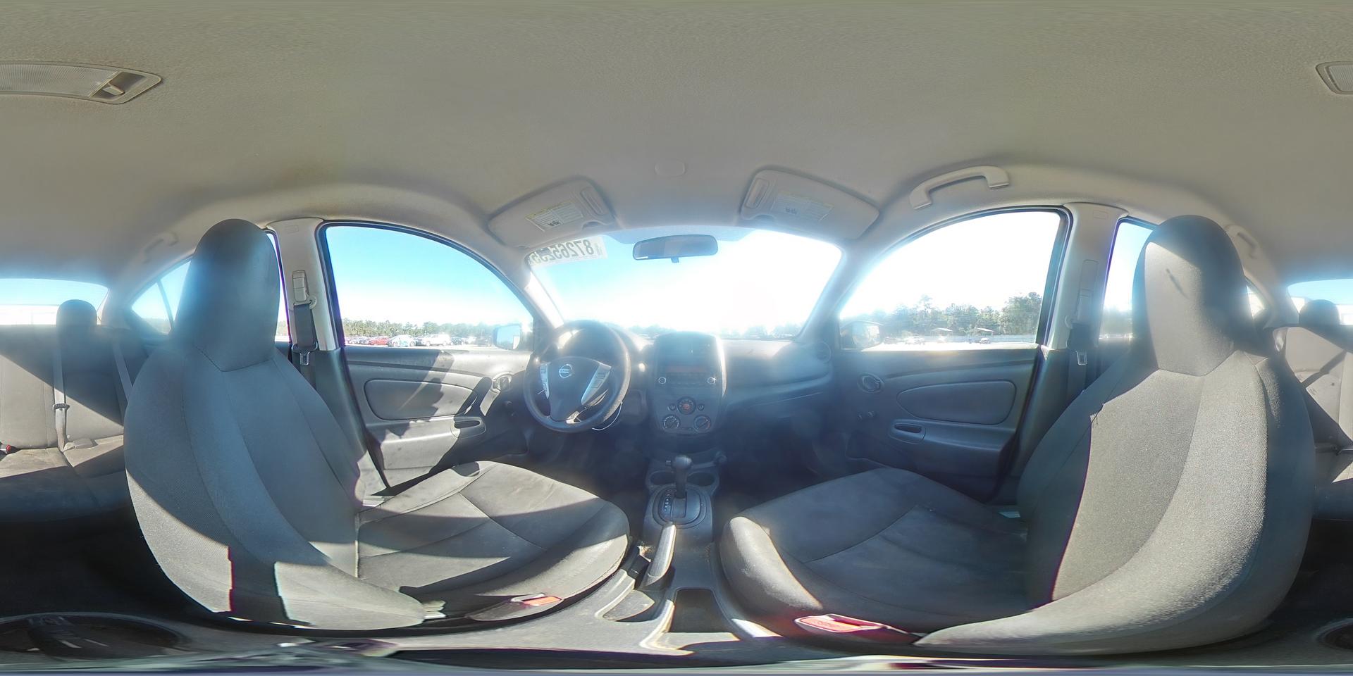 2017 NISSAN VERSA
