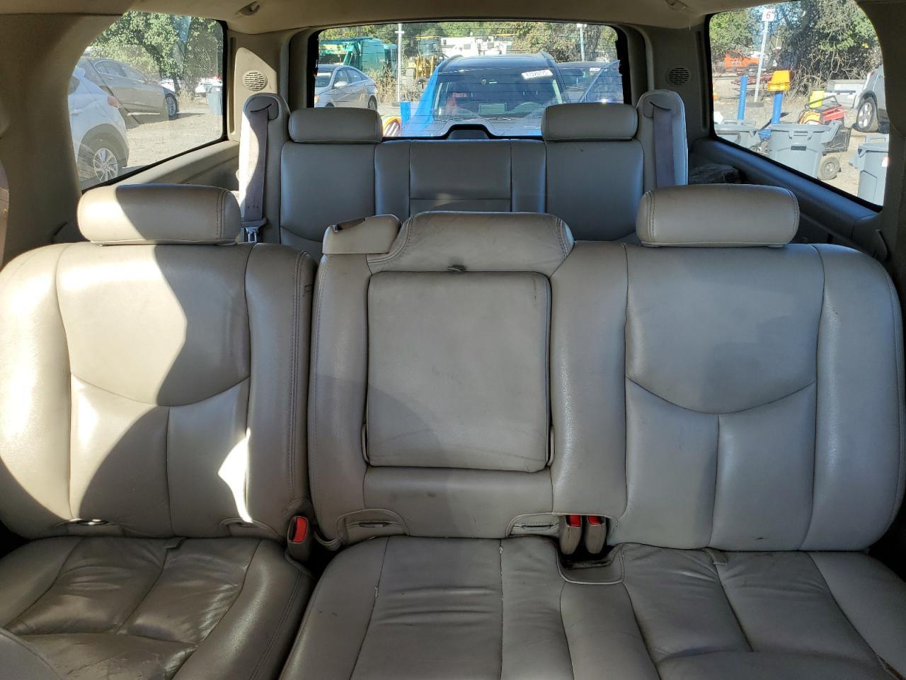 2005 CHEVROLET Suburban