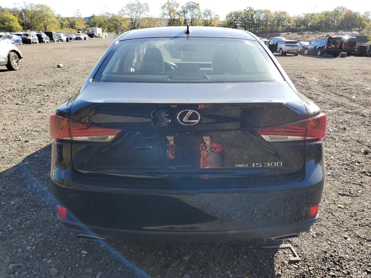 2019 LEXUS Is