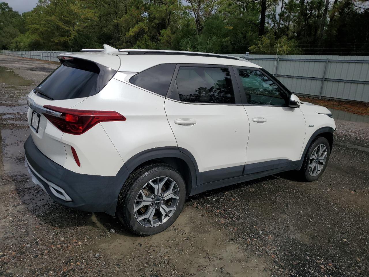 2023 KIA SELTOS