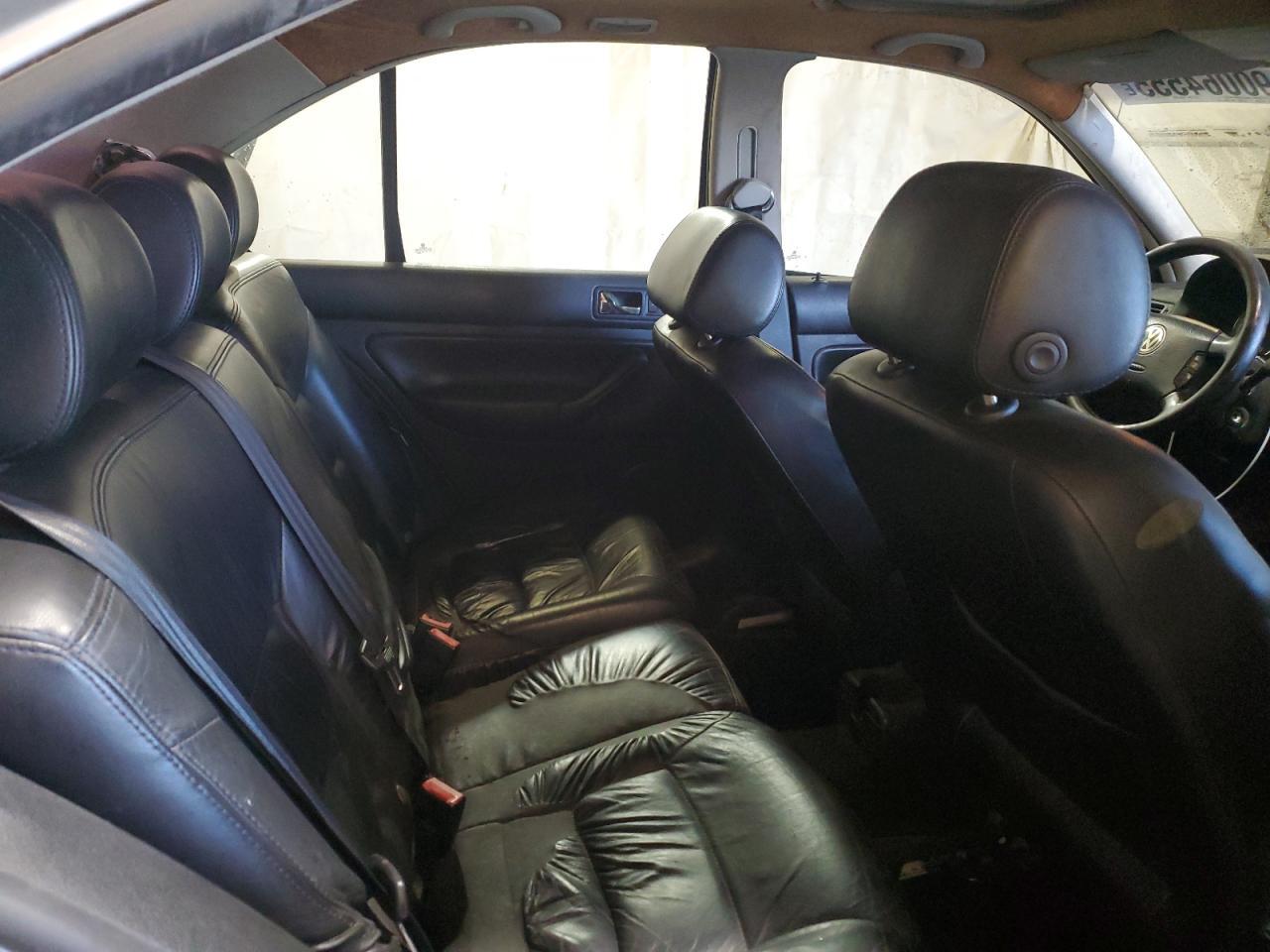 2005 VOLKSWAGEN JETTA