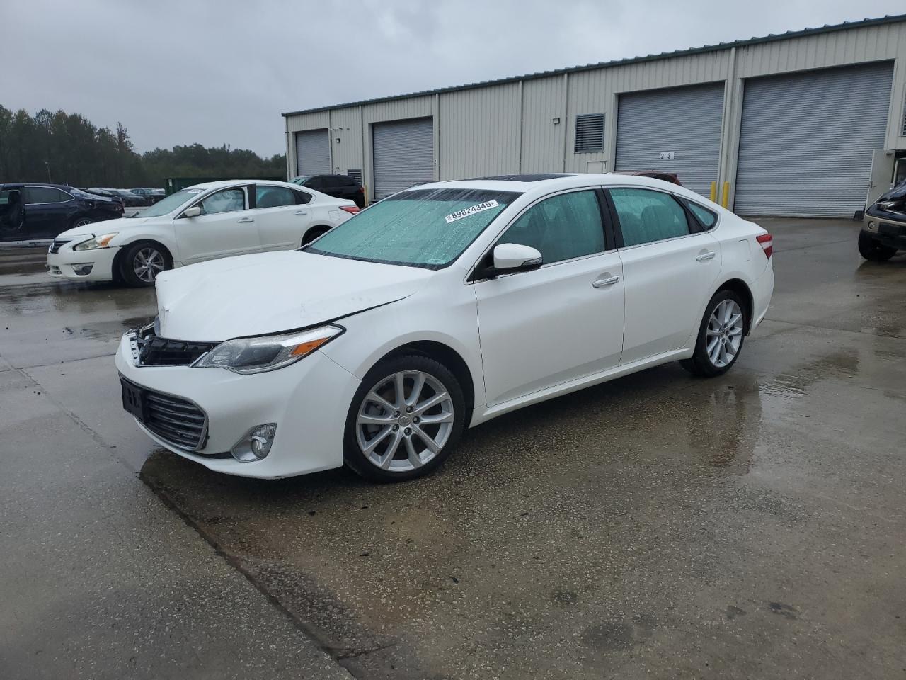 2014 TOYOTA Avalon