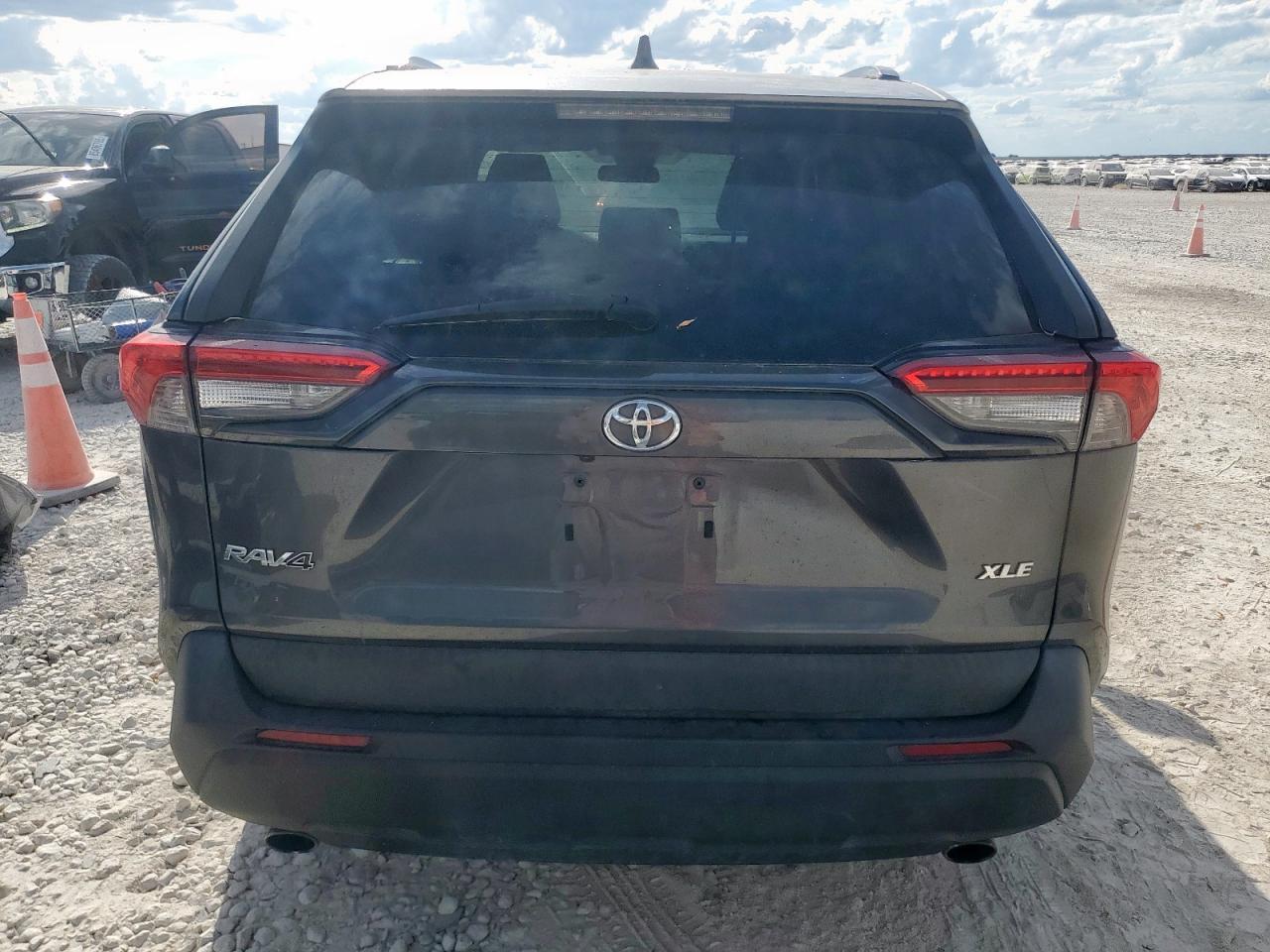 2020 TOYOTA RAV4