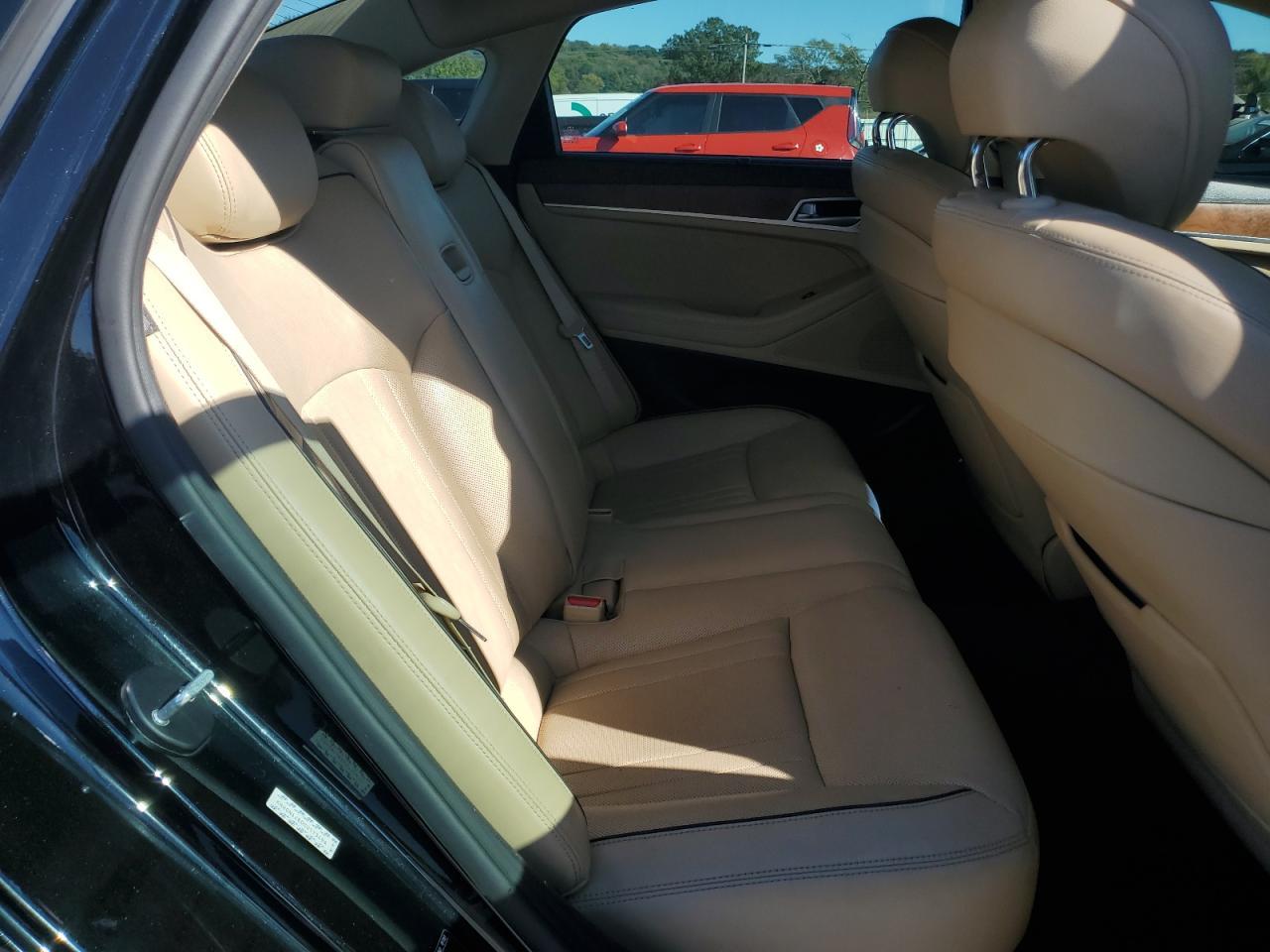 2016 HYUNDAI GENESIS