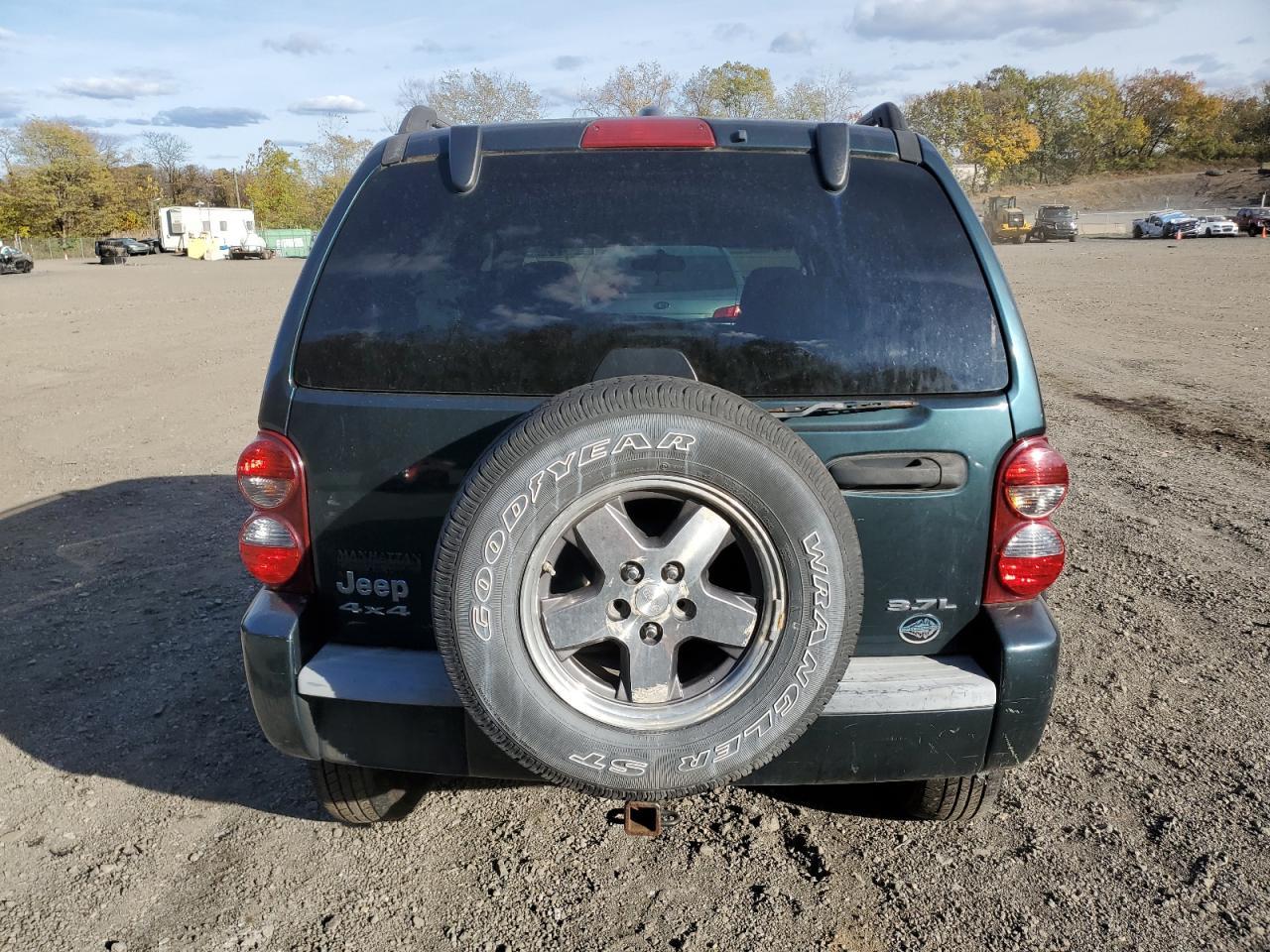 2005 JEEP Liberty