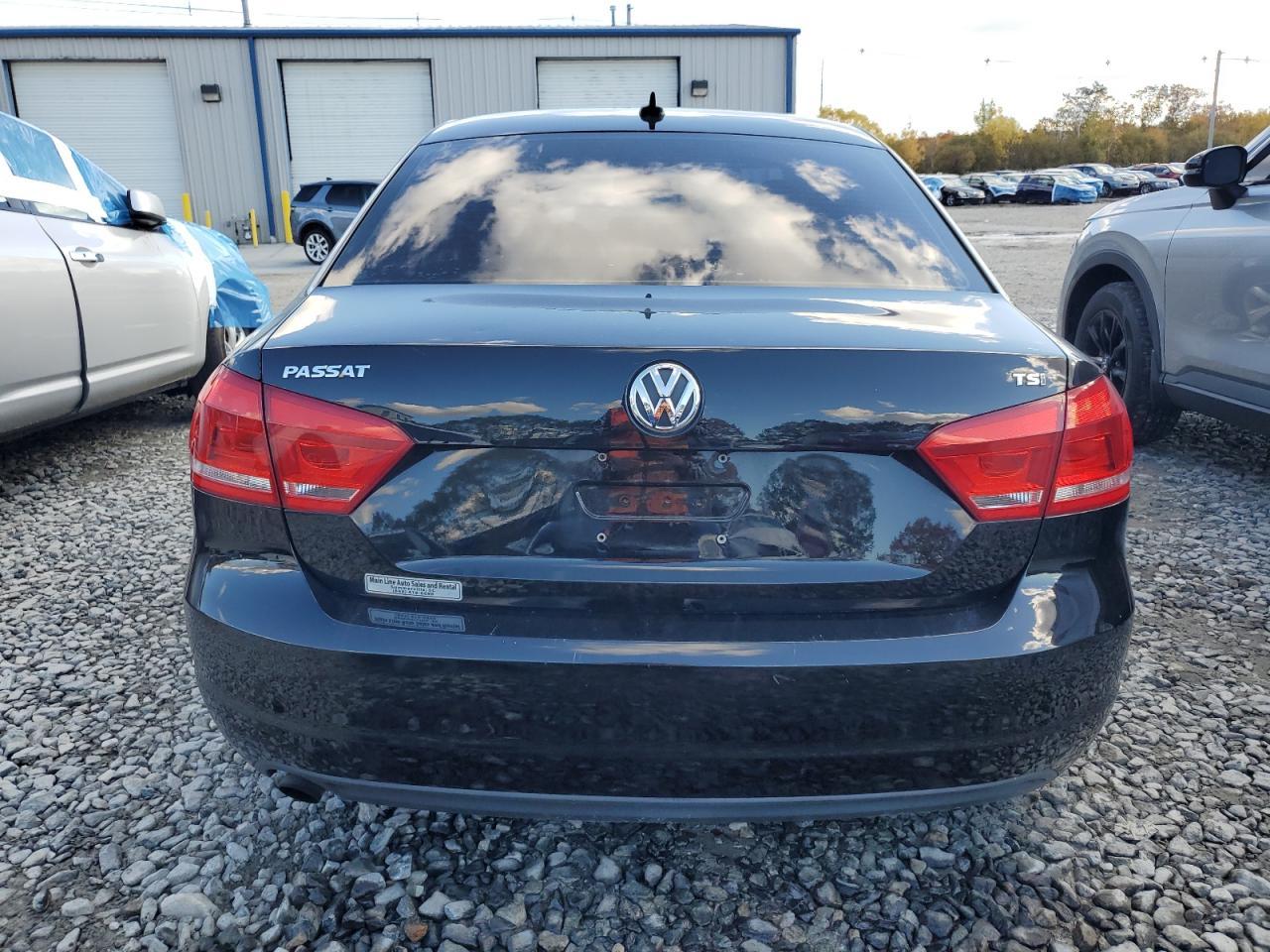 2015 VOLKSWAGEN Passat