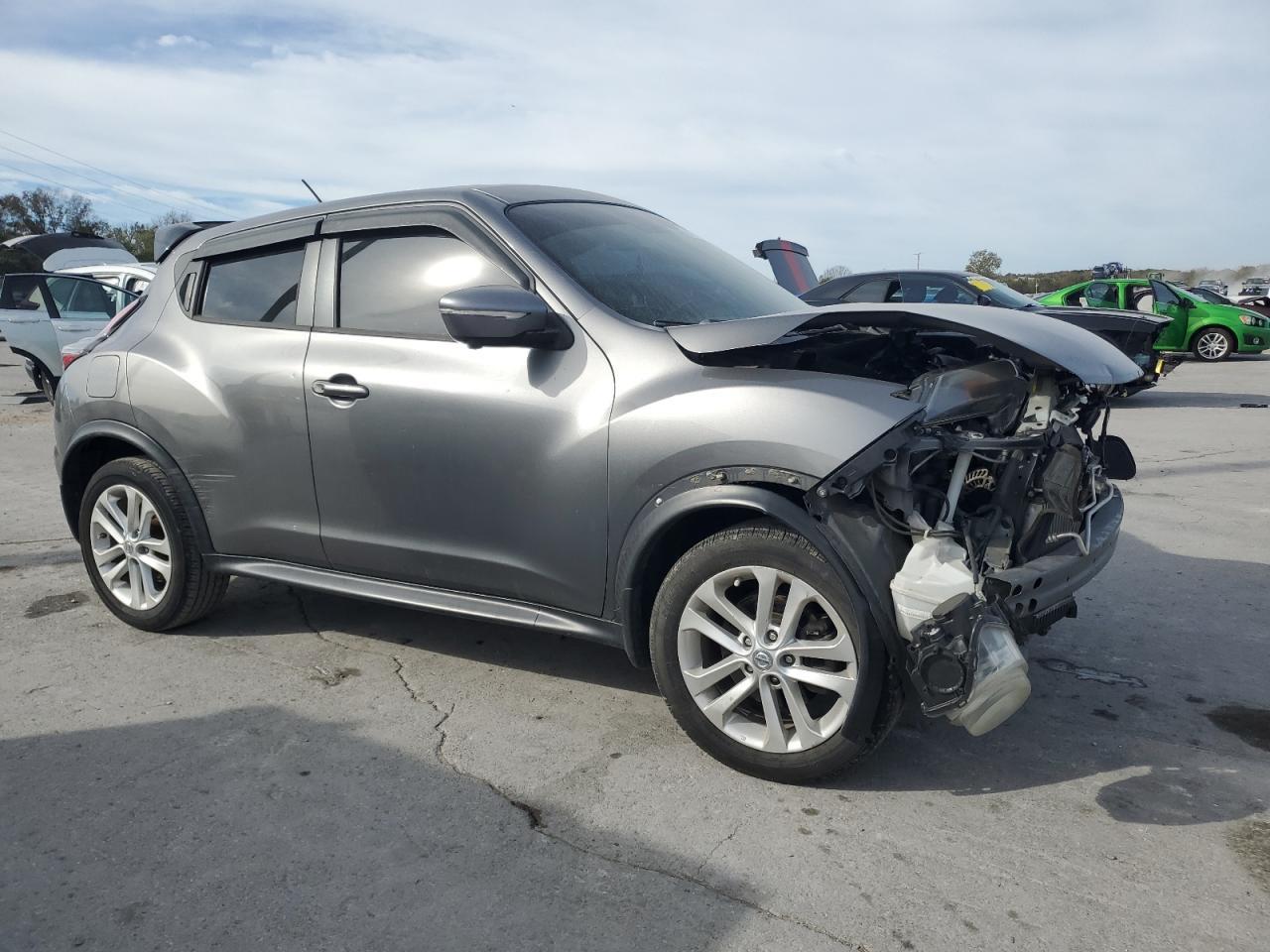 2015 NISSAN Juke