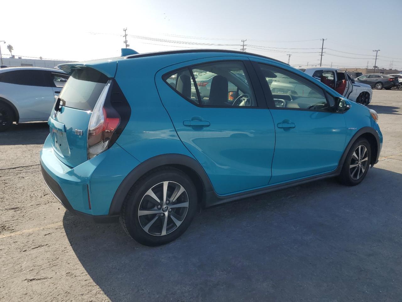 2018 TOYOTA Prius c