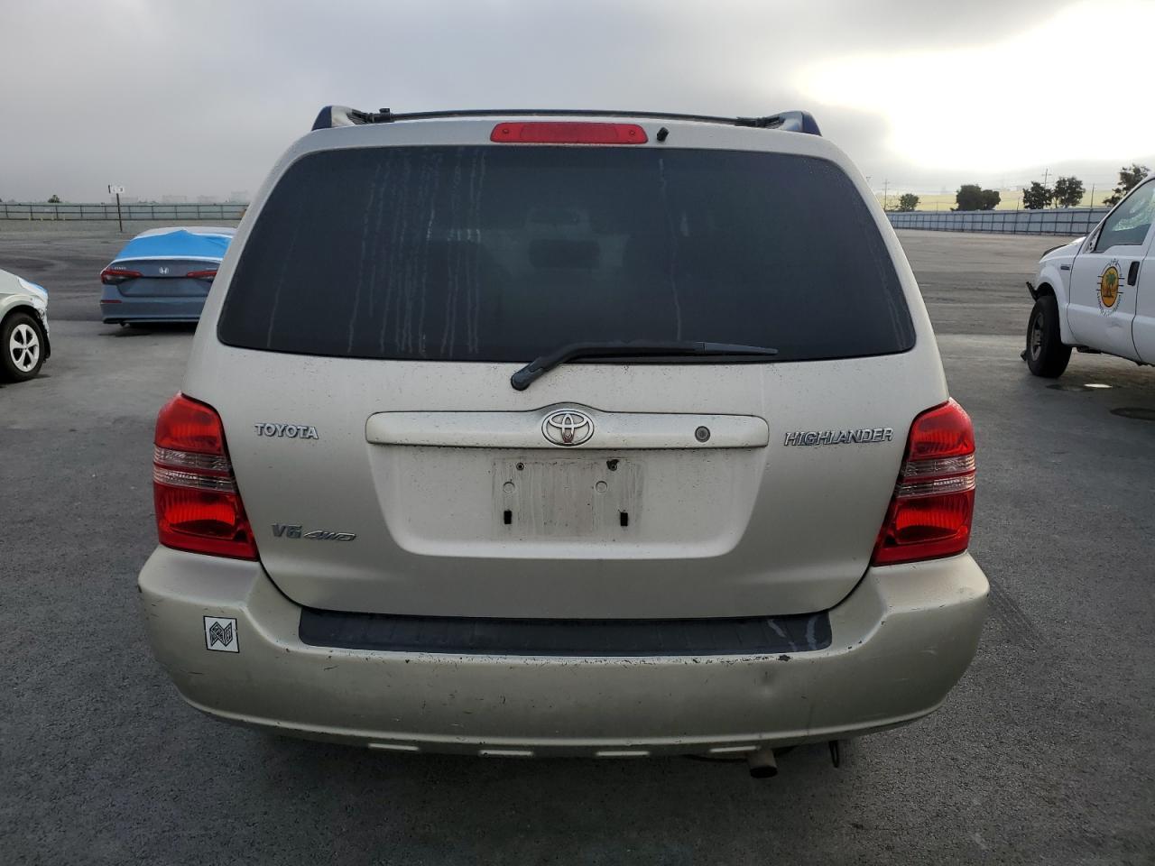 2001 TOYOTA HIGHLANDER