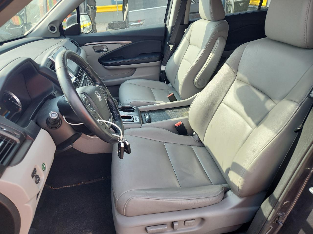 2017 HONDA PILOT