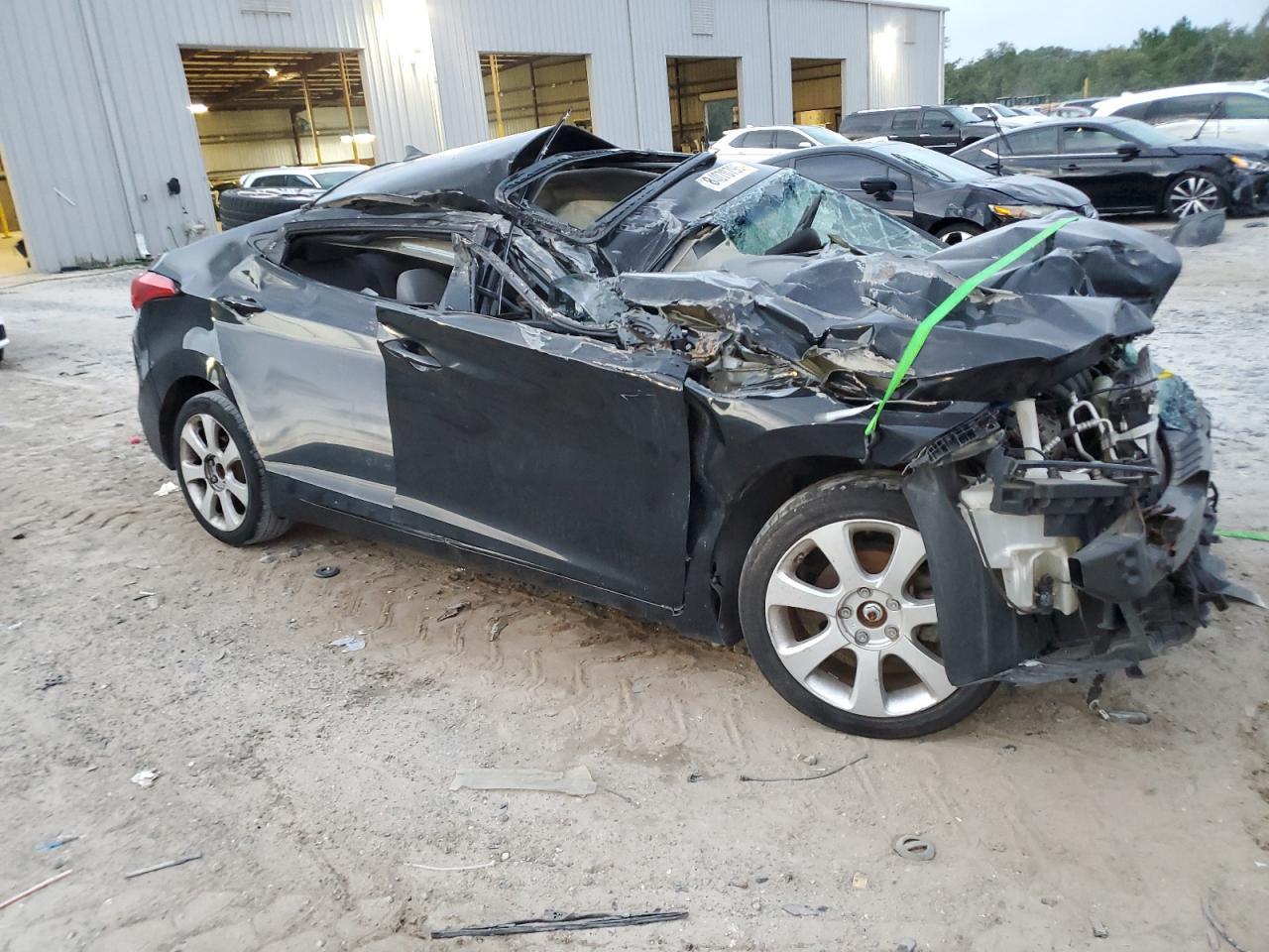 2013 HYUNDAI ELANTRA