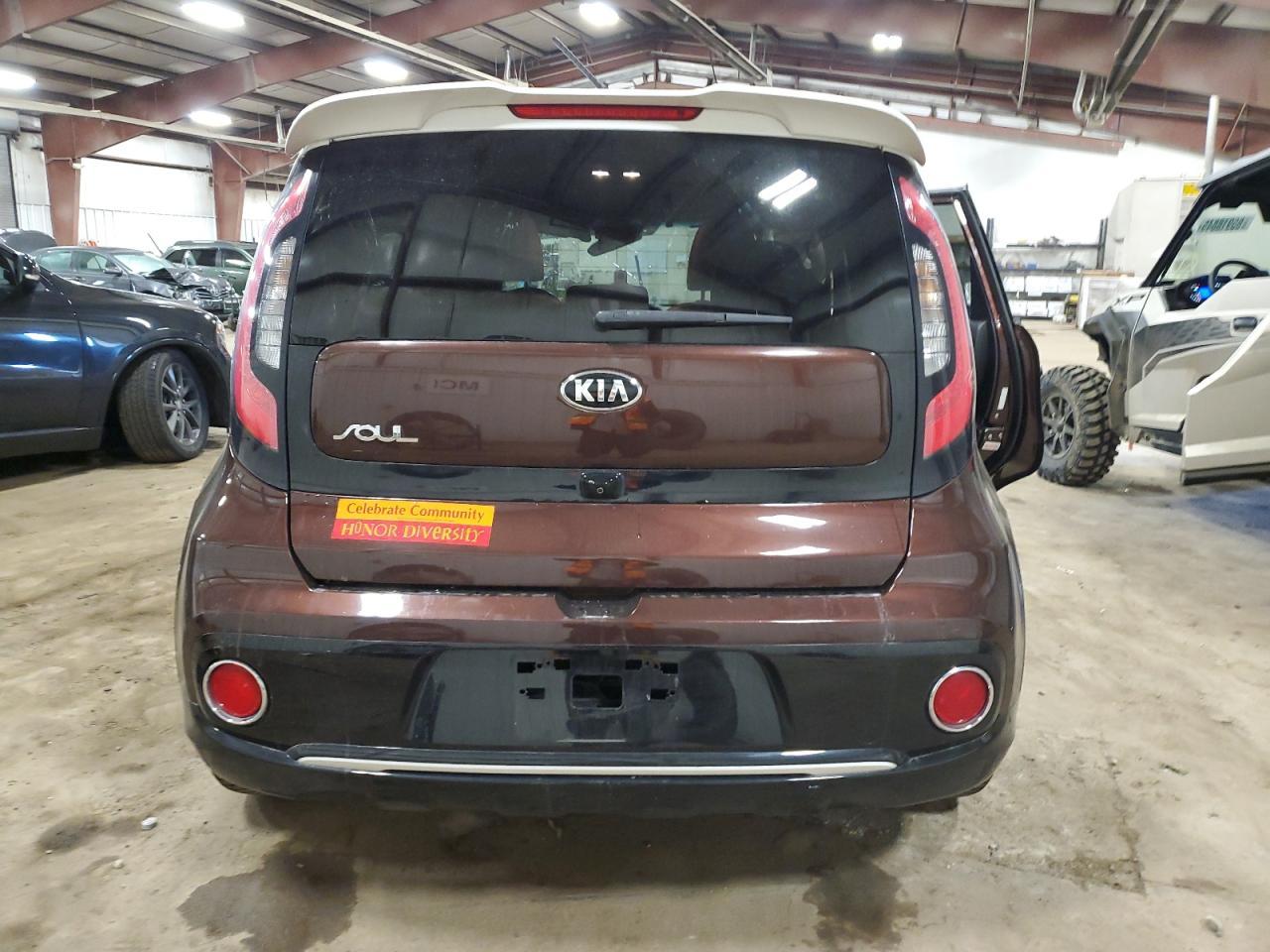 2017 KIA SOUL