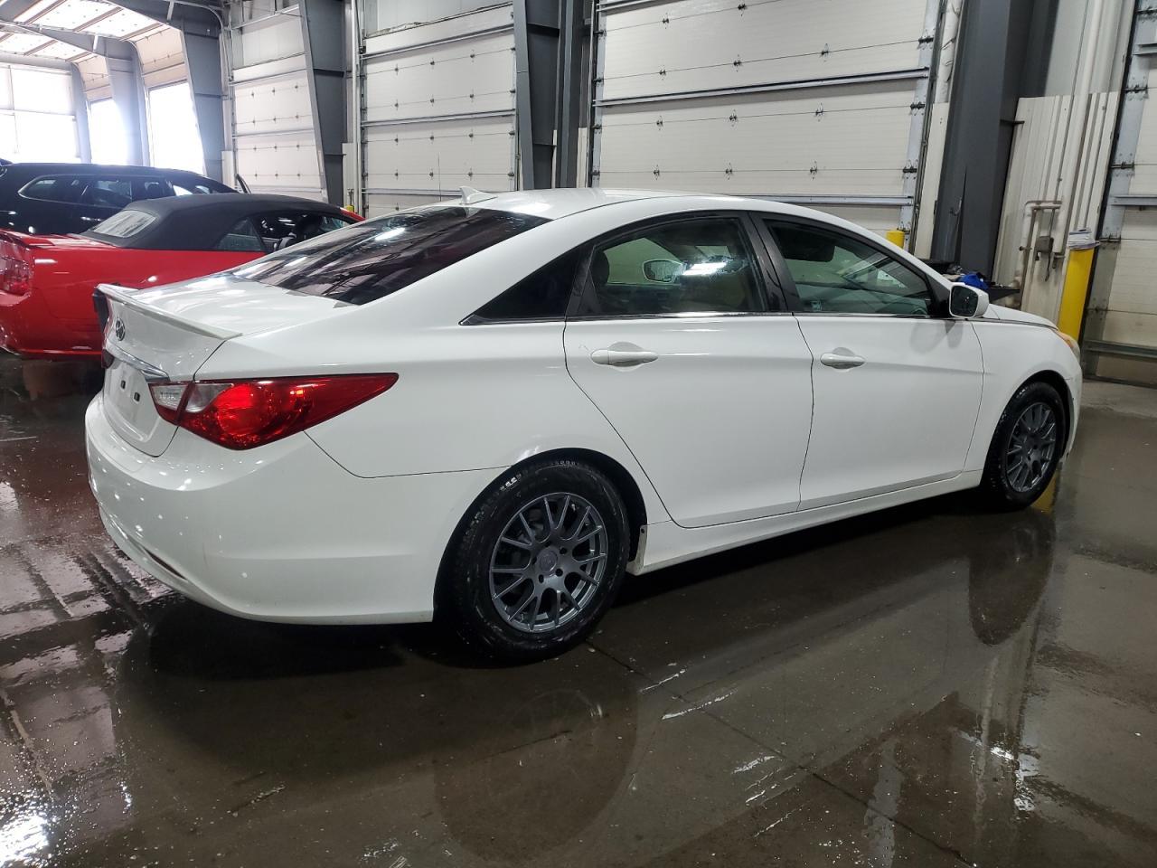 2013 HYUNDAI SONATA