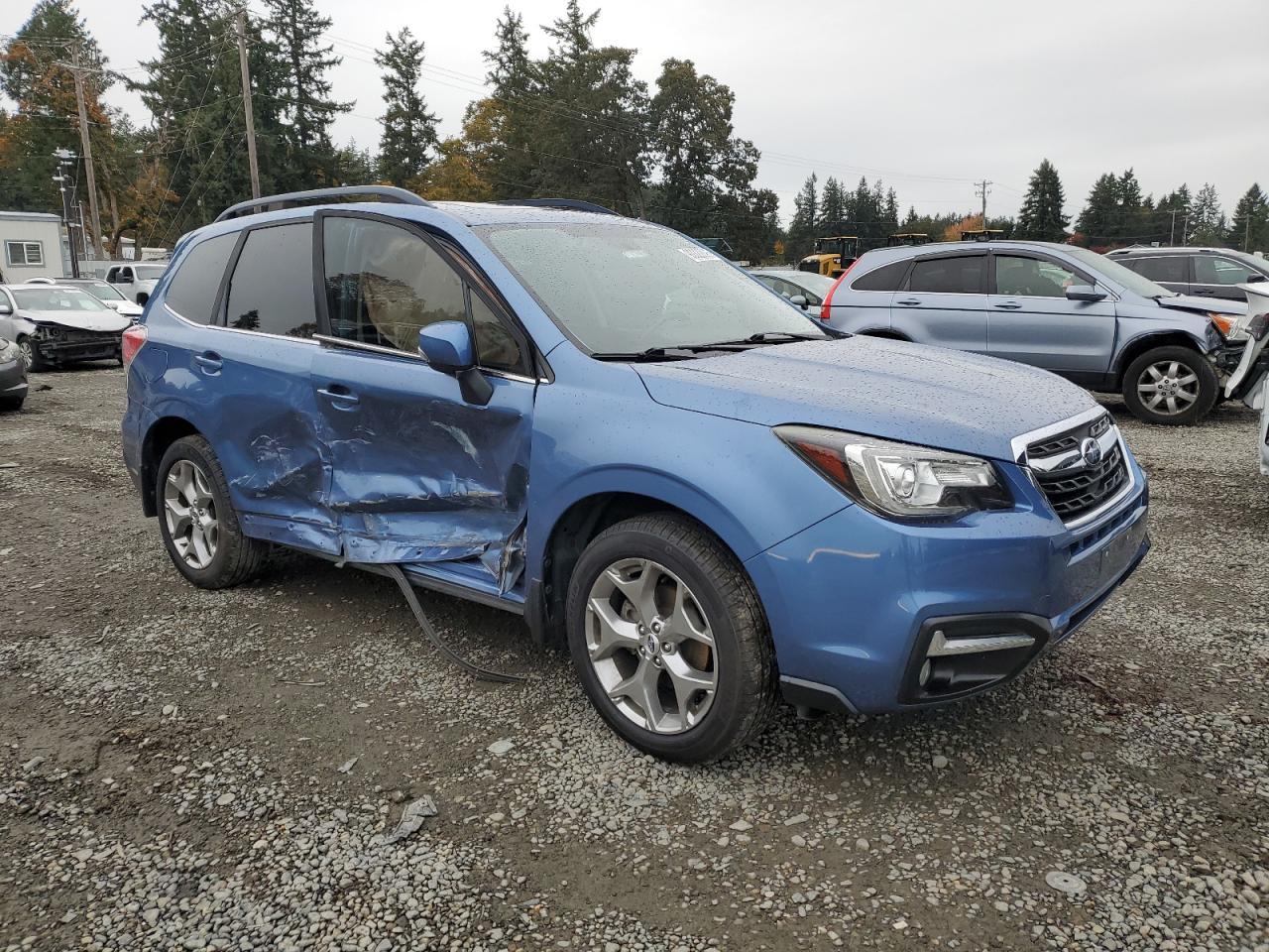 2017 SUBARU FORESTER