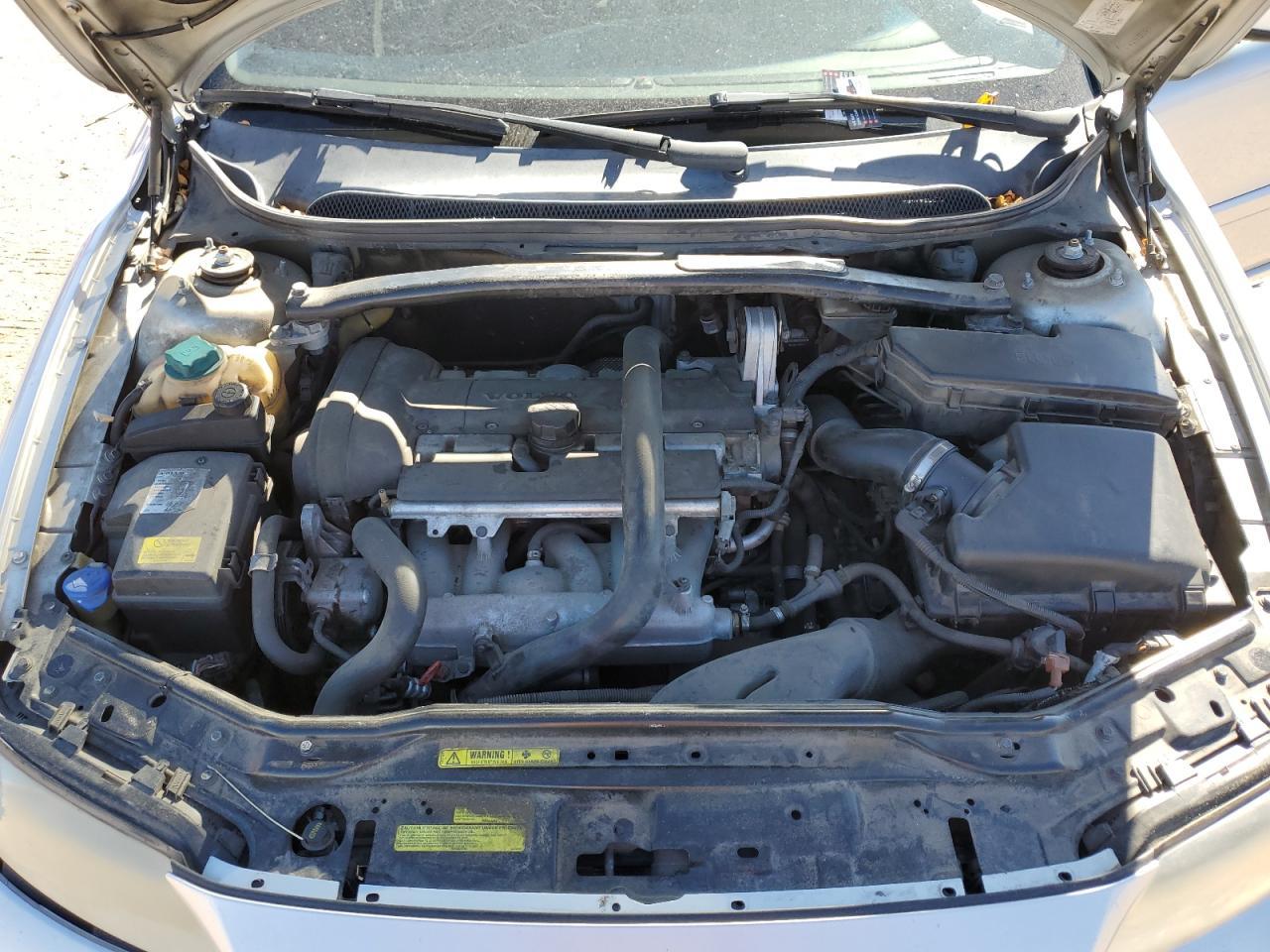 2005 VOLVO S60