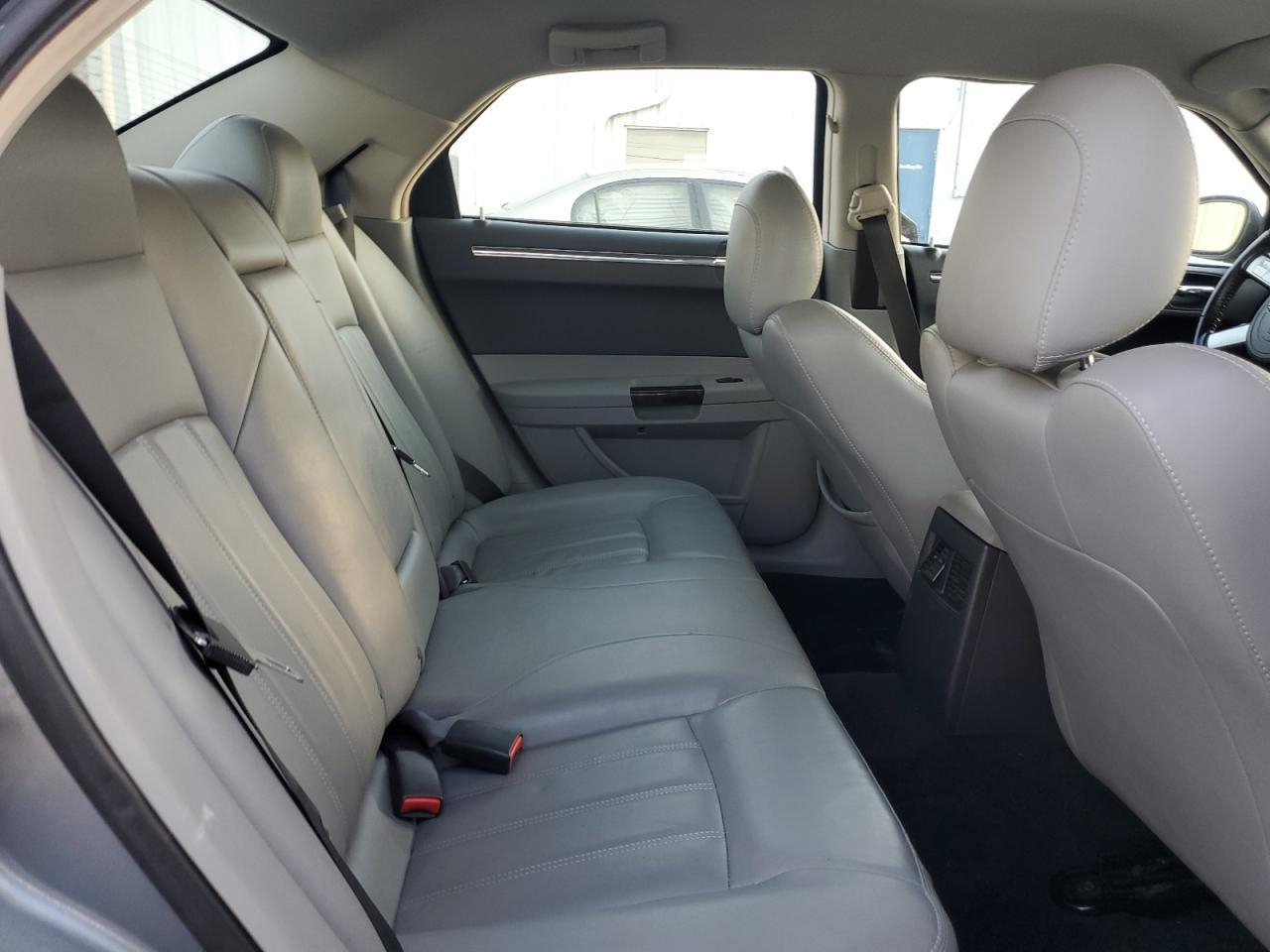 2006 CHRYSLER 300