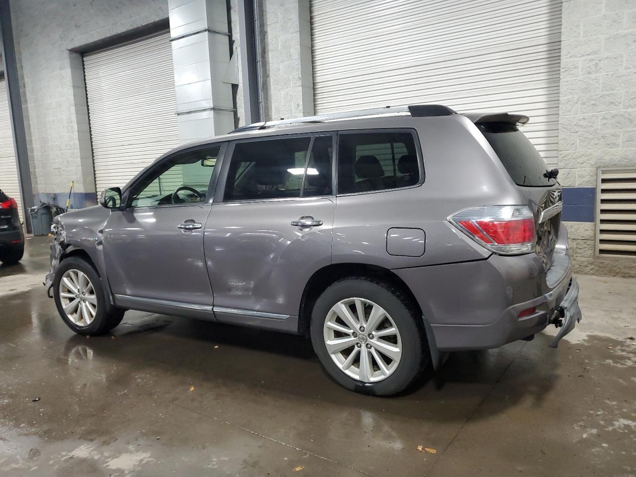 2012 TOYOTA HIGHLANDER