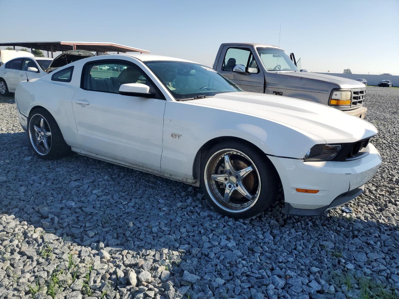 2010 FORD MUSTANG