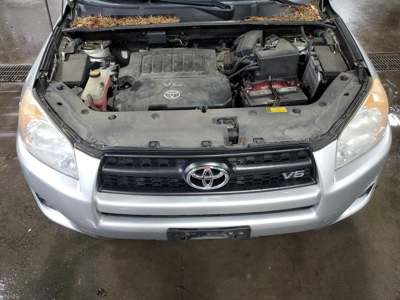 2011 TOYOTA RAV4
