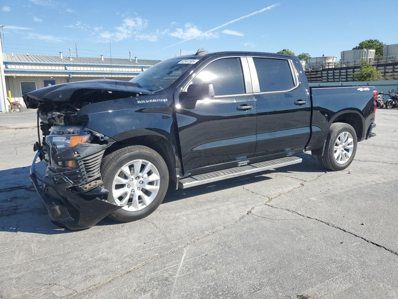 2024 CHEVROLET Silverado