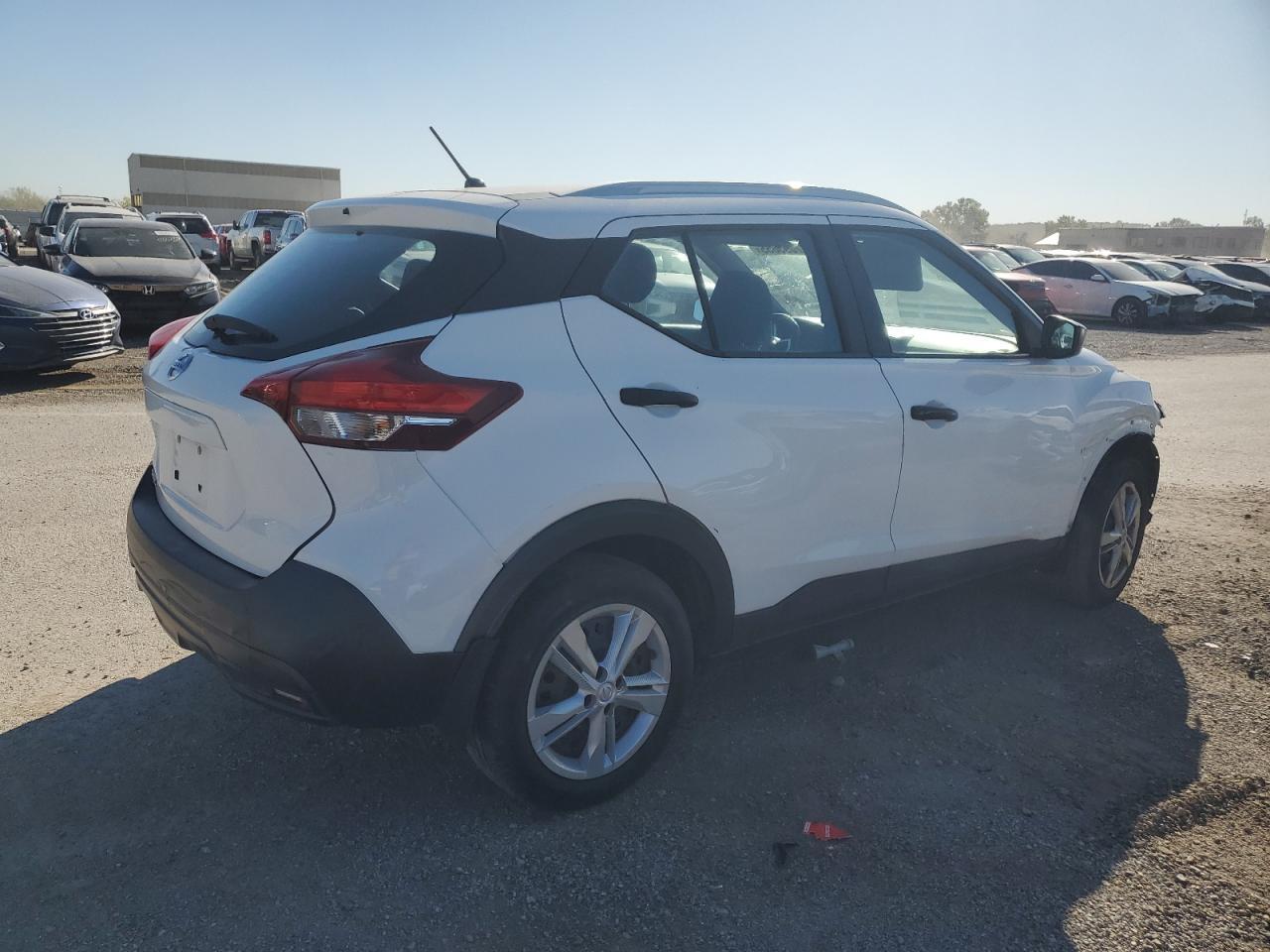 2018 NISSAN KICKS