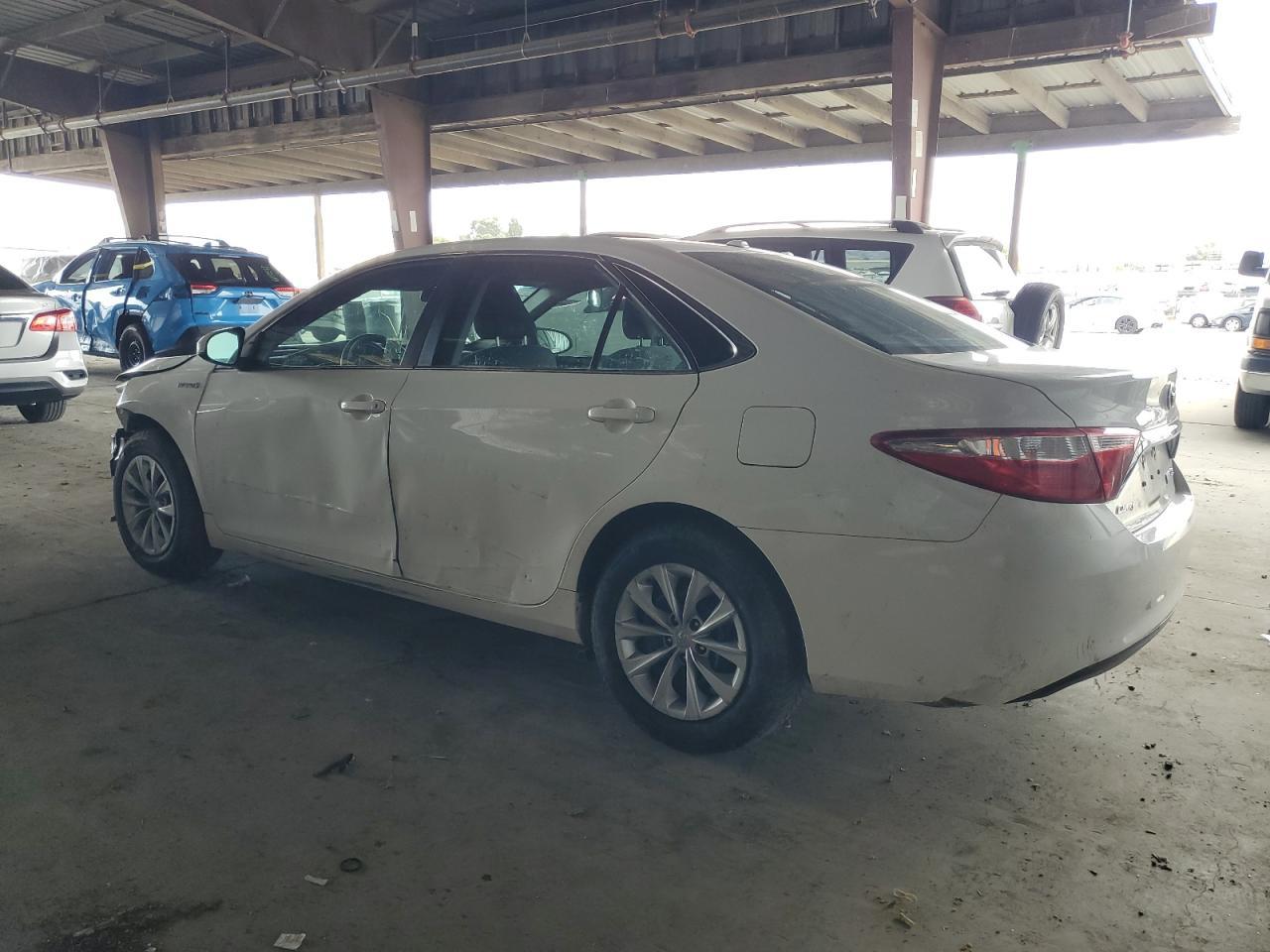 2016 TOYOTA CAMRY