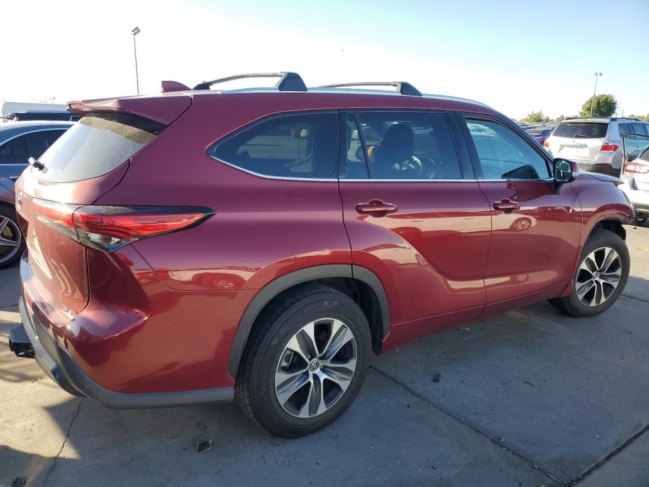 2020 TOYOTA HIGHLANDER