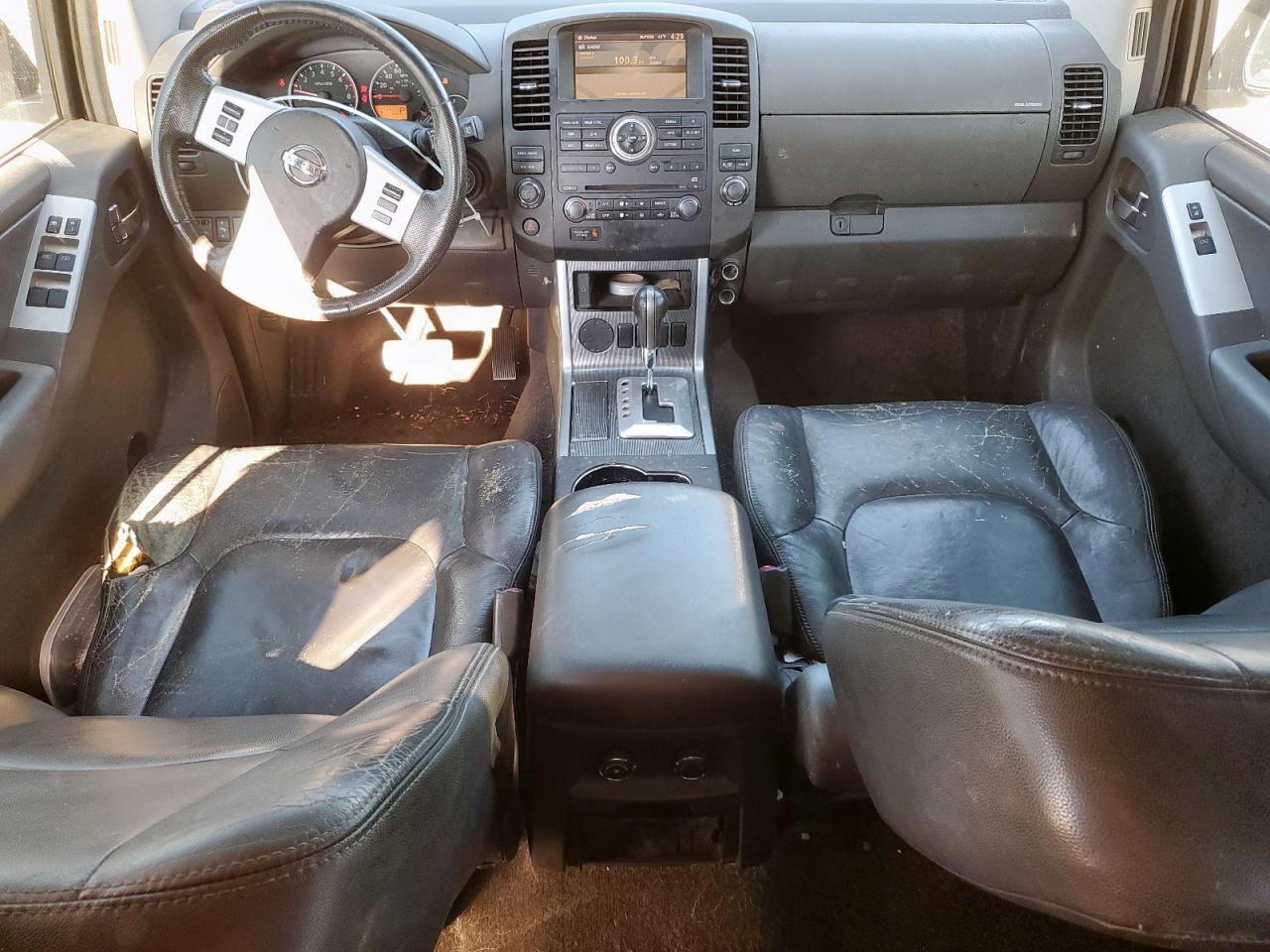 2011 NISSAN PATHFINDER