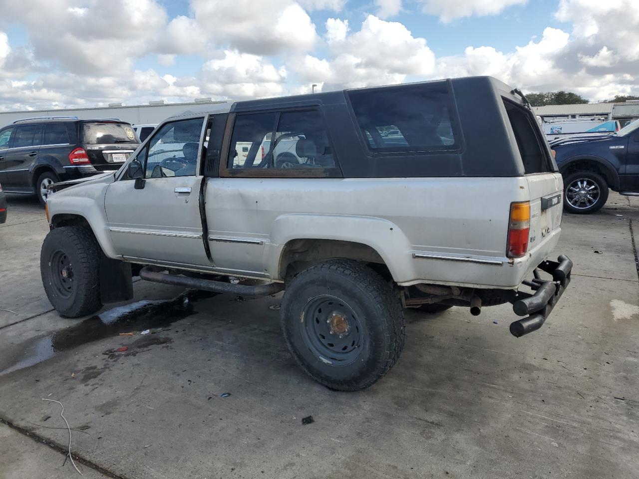 1987 TOYOTA 4Runner